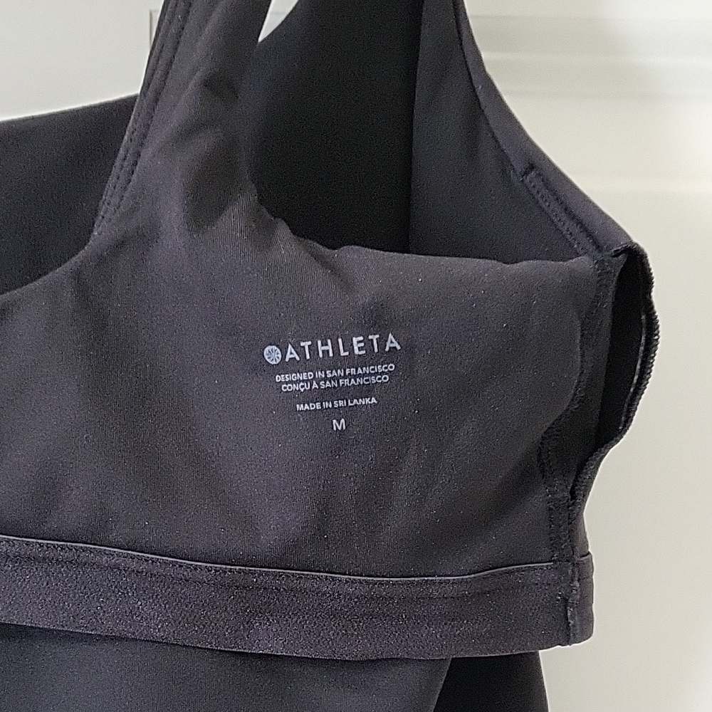 NEW Athleta Black Crop Top Women’s Small Built-In Bra Athletic Workout - Picture 6 of 7